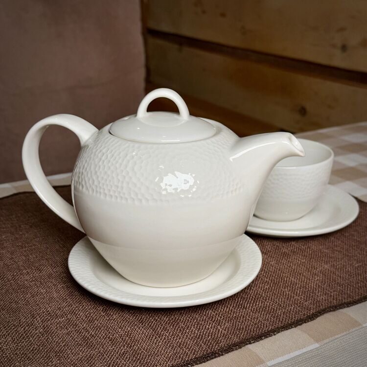 "White Gujian" Peach Tea