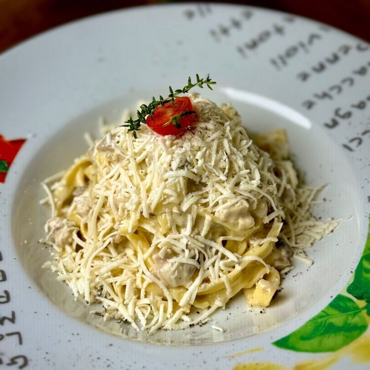 Italian Pasta with Chicken and Mushrooms
